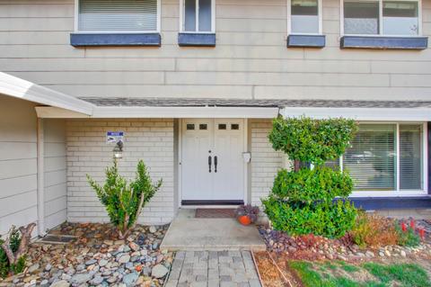 4752 Rustic Rd, Fair Oaks, CA 95628 photo 3