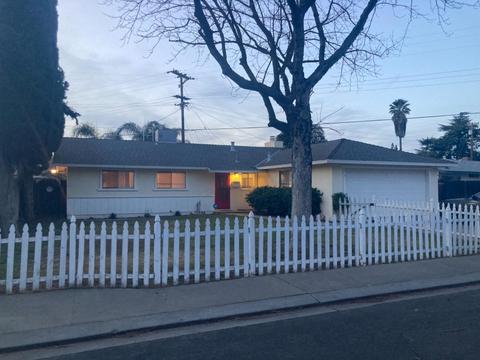 1813 Silvaire Dr, Modesto, CA 95350 photo 1