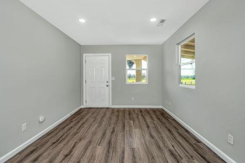 1933 John St, Modesto, CA 95351 photo 7