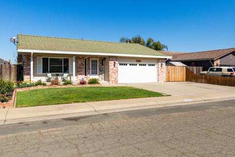 1467 Iris Dr, Lodi, CA 95242 photo 2