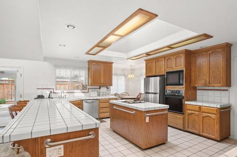 2345 Polyview, Turlock, CA 95382 photo 13