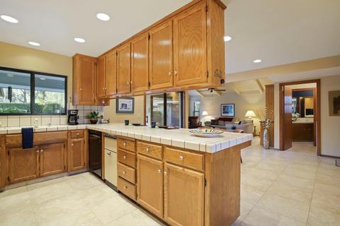 2138 W Vine St, Lodi, CA 95242 photo 15