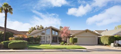 2138 W Vine St, Lodi, CA 95242 photo 1