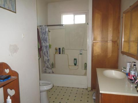 1206 E Hazelton Ave, Stockton, CA 95205 photo 12