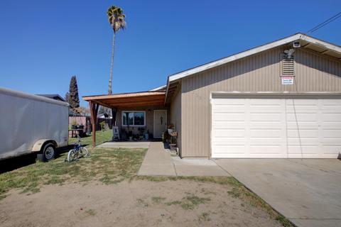 1705 Kenneth St, Modesto, CA 95351 photo 1