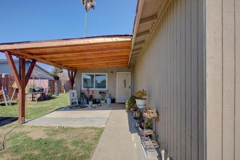 1705 Kenneth St, Modesto, CA 95351 photo 2