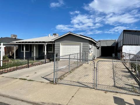628 Carson Ave, Modesto, CA 95357 photo 1