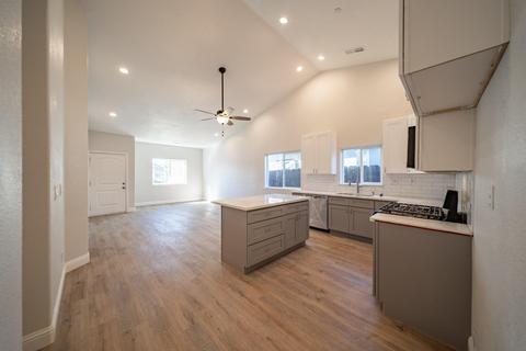 1010 Alamo Ave, Modesto, CA 95351 photo 11
