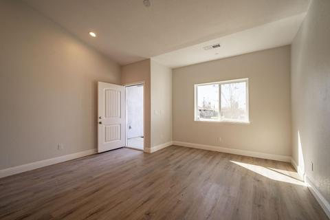1010 Alamo Ave, Modesto, CA 95351 photo 6