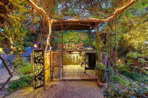 5201 Whisper Oaks Ln, Carmichael, CA 95608 photo 47