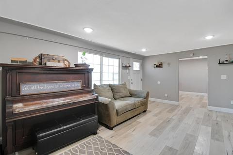 1922 Beverly Ave, Olivehurst, CA 95961 photo 12
