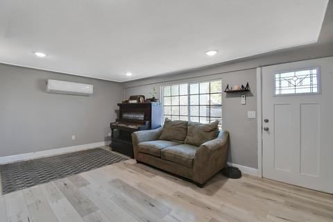 1922 Beverly Ave, Olivehurst, CA 95961 photo 11