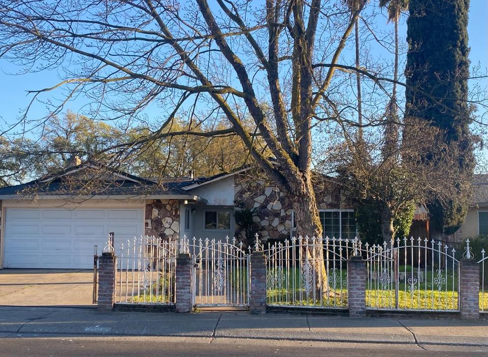 760 Castle Oaks Dr, Stockton, CA 95210 1 photo MLS 222029549 Movoto