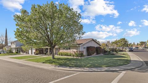 1003 Manor Dr, Ripon, CA 95366 photo 3