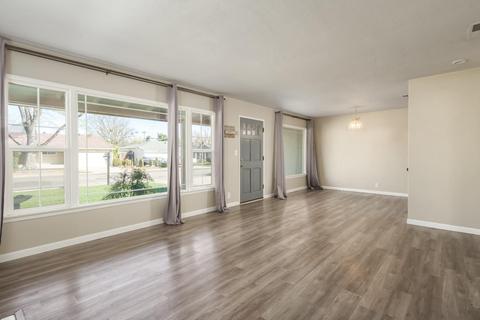 1725 Bronson, Modesto, CA 95350 photo 2
