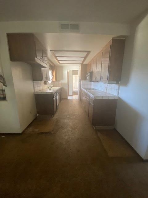 1305 Allen Ct, Modesto, CA 95350 photo 2