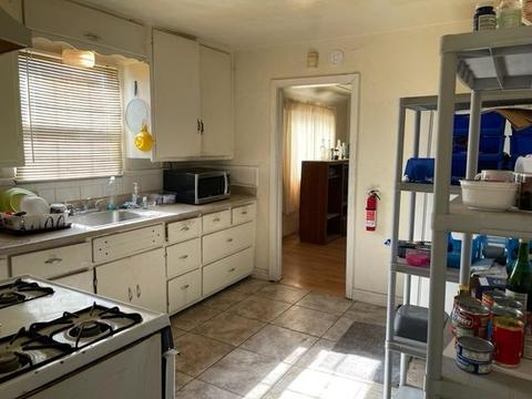 814 Turner St, Modesto, CA 95351 photo 4