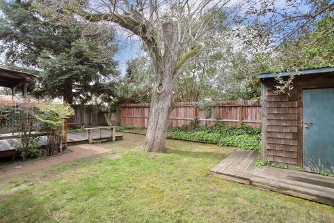 1127 Glenhurst Dr, Lodi, CA 95240 photo 18
