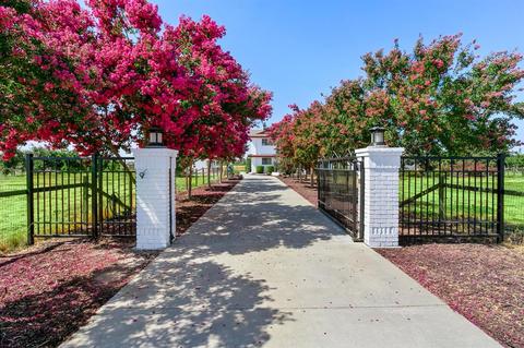5025 Underhill Rd, Turlock, CA 95380 photo 2
