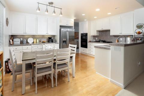 560 E Central Ave, Morgan Hill, CA 95037 photo 5