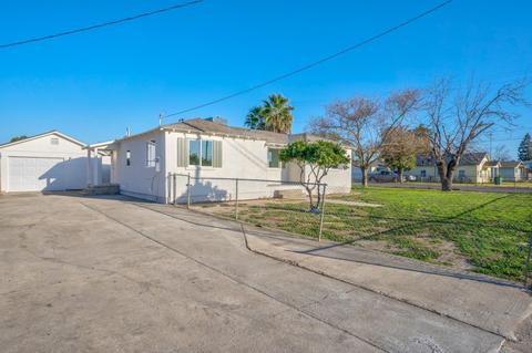 290 Fancher St, Planada, CA 95365 photo 5