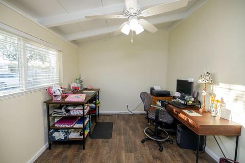 555 Curry Ave, Modesto, CA 95354 photo 33