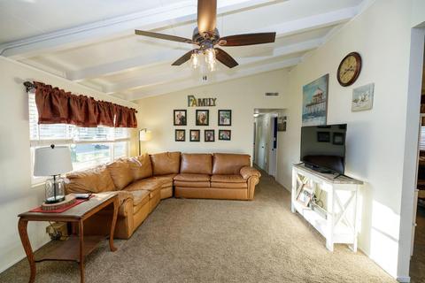555 Curry Ave, Modesto, CA 95354 photo 9