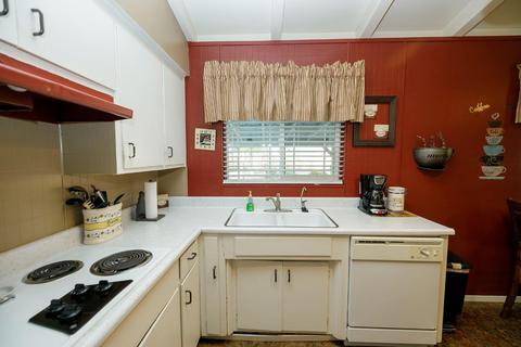 555 Curry Ave, Modesto, CA 95354 photo 22