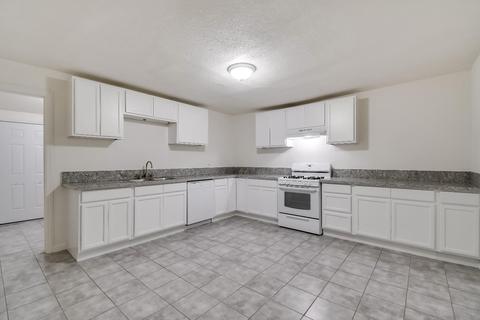 4449 Olivehurst Ave, Olivehurst, CA 95961 photo 11