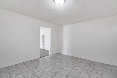 4449 Olivehurst Ave, Olivehurst, CA 95961 photo 14