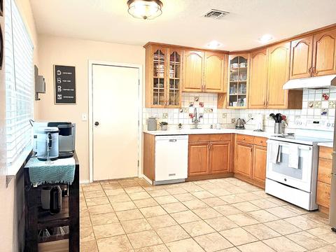 4339 Martel Dr, Olivehurst, CA 95961 photo 16