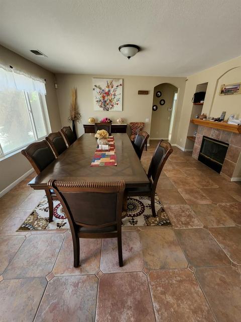 914 Rolling Oak Ct, Modesto, CA 95351 photo 3