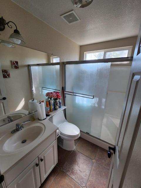 914 Rolling Oak Ct, Modesto, CA 95351 photo 8