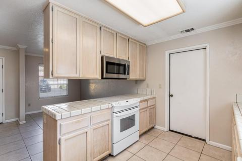3829 Olivebranch Ln, Carmichael, CA 95608 photo 10