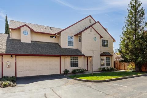 3829 Olivebranch Ln, Carmichael, CA 95608 photo 2