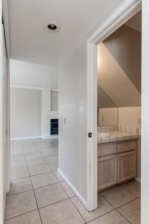 3829 Olivebranch Ln, Carmichael, CA 95608 photo 15