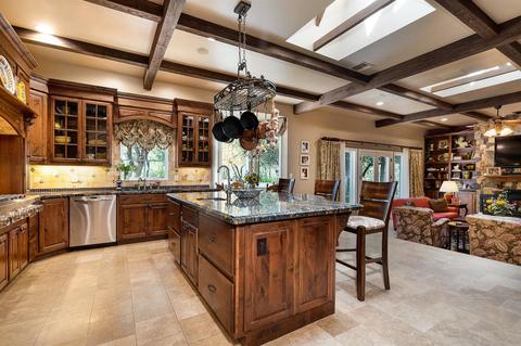 2081 Camelot Ct, Placerville, CA 95667 photo 5
