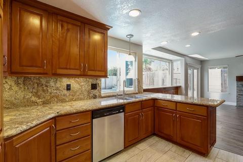 5746 Summit Dr, Rocklin, CA 95765 photo 16