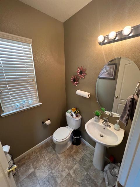 2400 Tea Rose St, Turlock, CA 95382 photo 8