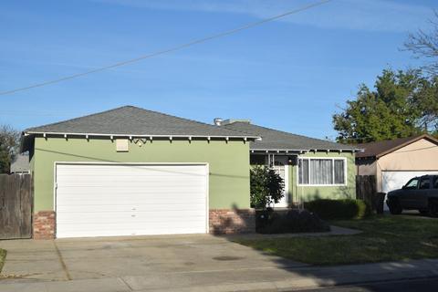 2025 Plaunt Dr, Modesto, CA 95350 photo 2