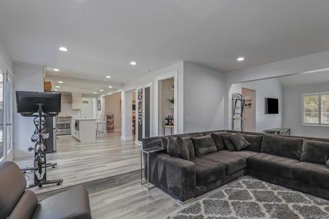 2105 Canadian Cir, Modesto, CA 95356 photo 22