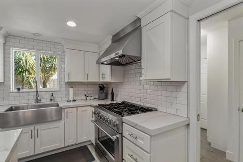 2105 Canadian Cir, Modesto, CA 95356 photo 9