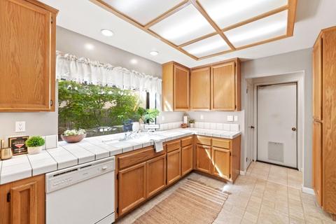 3312 Oak Stream Ct, Carmichael, CA 95608 photo 13
