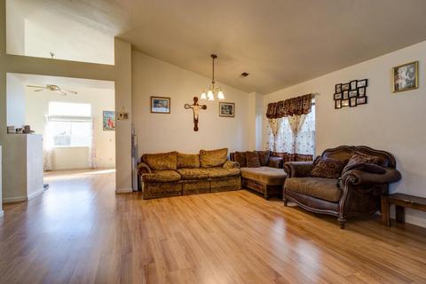 8408 Wilson St, Patterson, CA 95363 photo 6