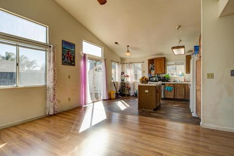 8408 Wilson St, Patterson, CA 95363 photo 9