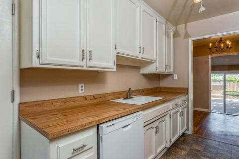 2660 Foothill Dr, Carmichael, CA 95608 photo 5