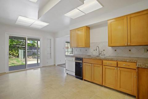1233 Devine Dr, Lodi, CA 95240 photo 8
