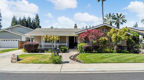 365 Rose Ct, Ripon, CA 95366 photo 3