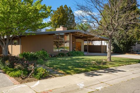 643 Miller Dr, Davis, CA 95616 photo 2