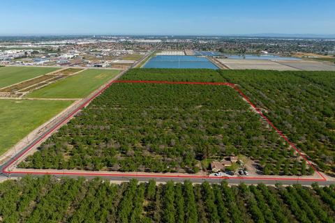 1367 E Grayson Rd, Ceres, CA 95307 photo 1